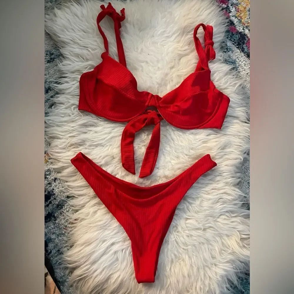 Poema Swim Red Ribbed Bikini Set L/S